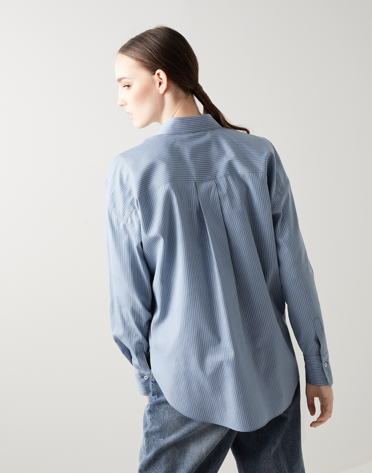 Cotton Shirt - Back view