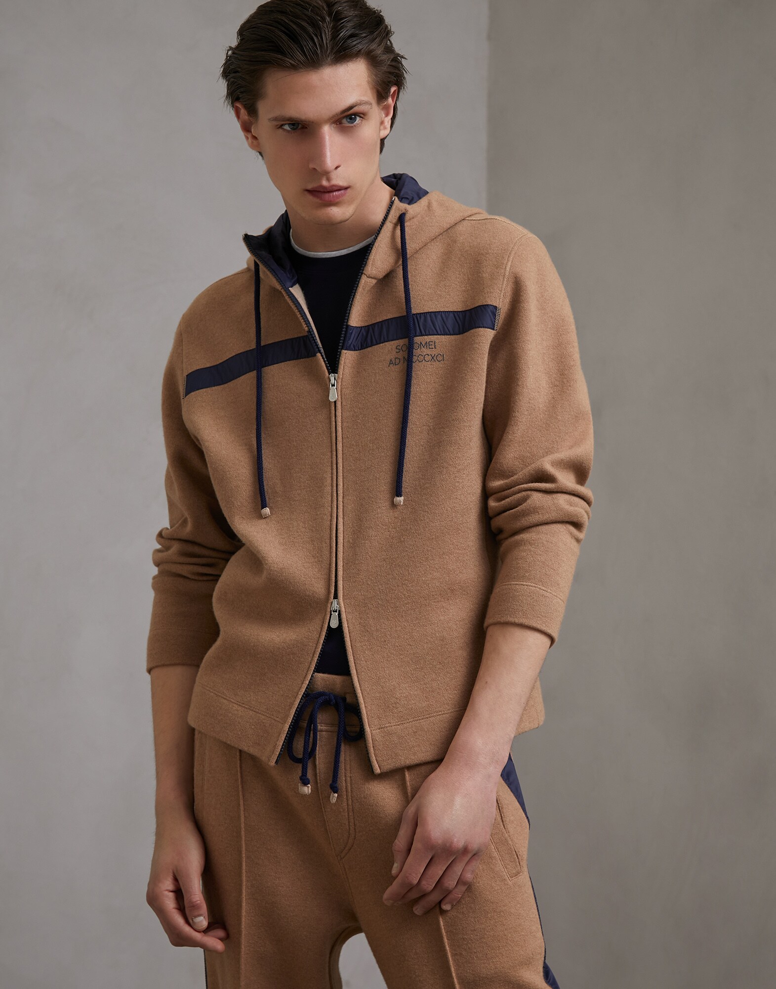 Sweatshirt - Front