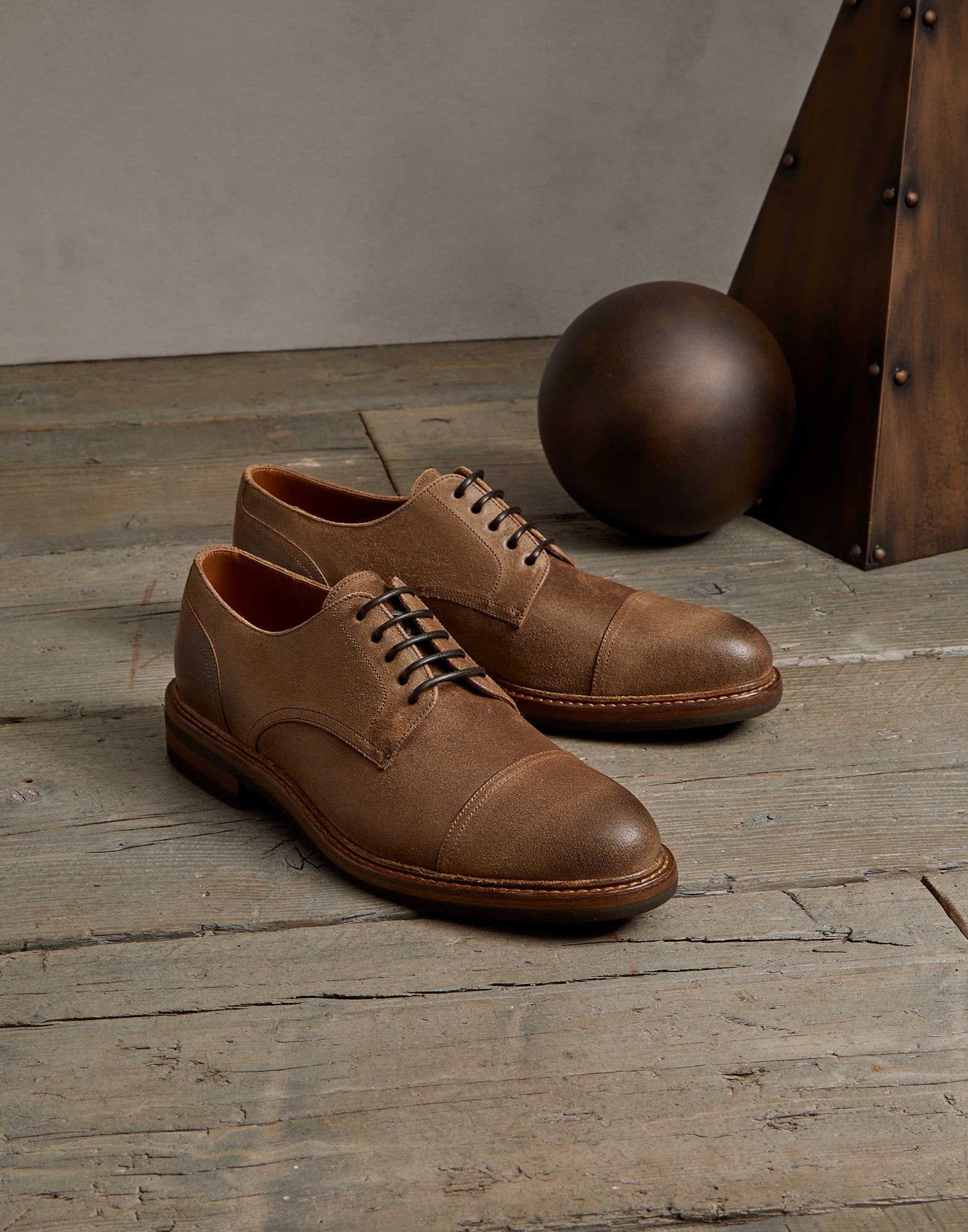 Lace-Ups - Front