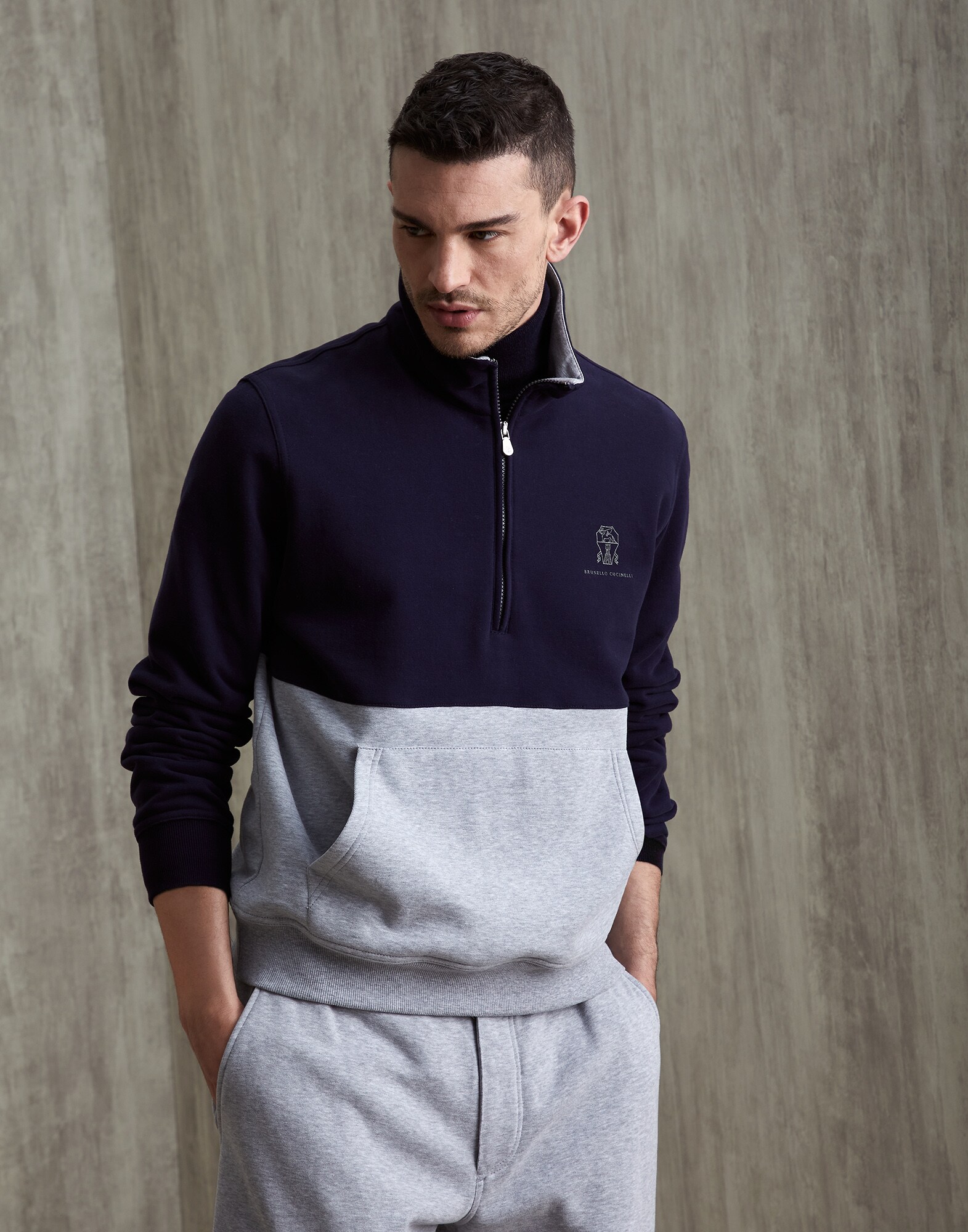 Sweatshirt - Front view