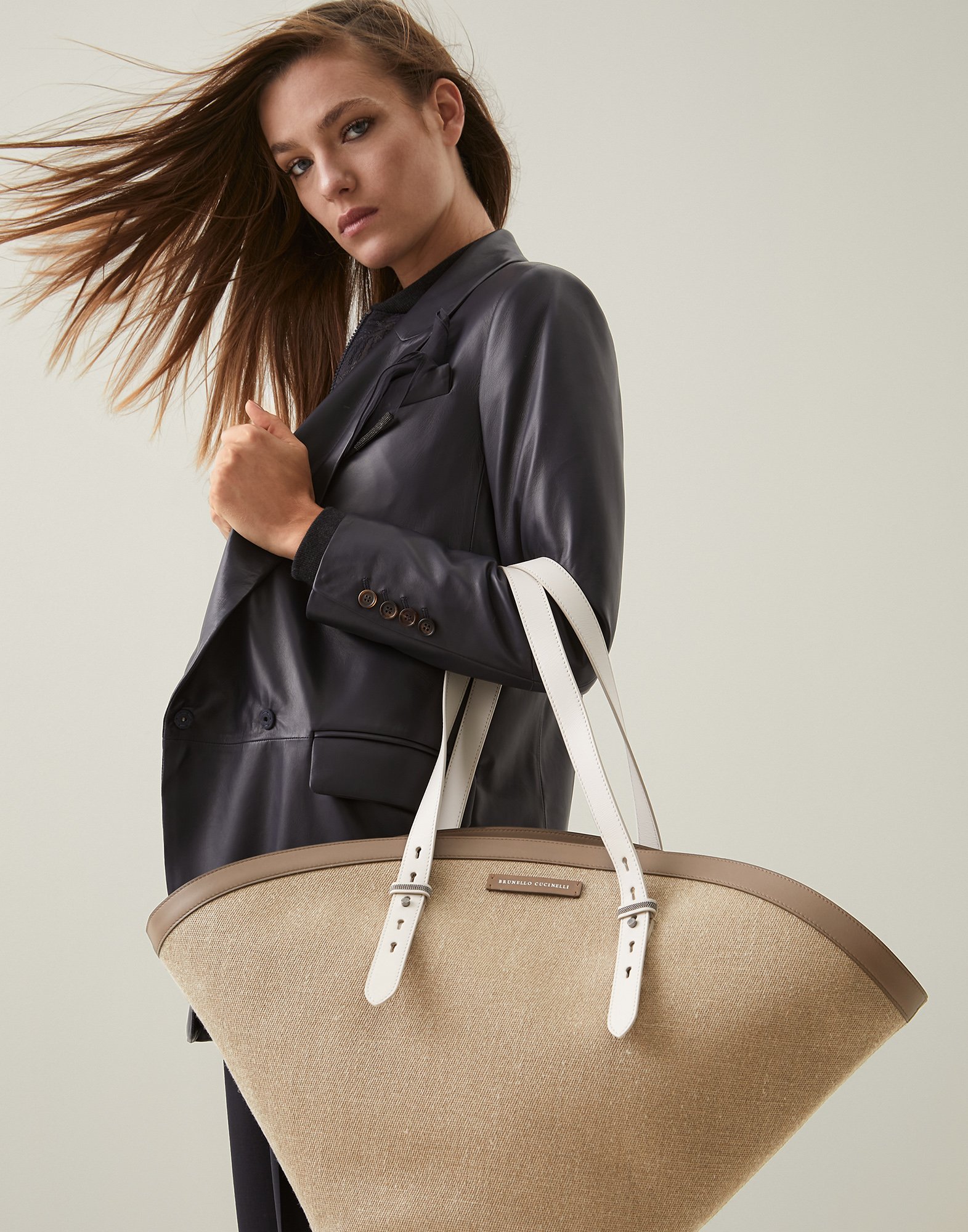 Shopper Bag - Editorial view