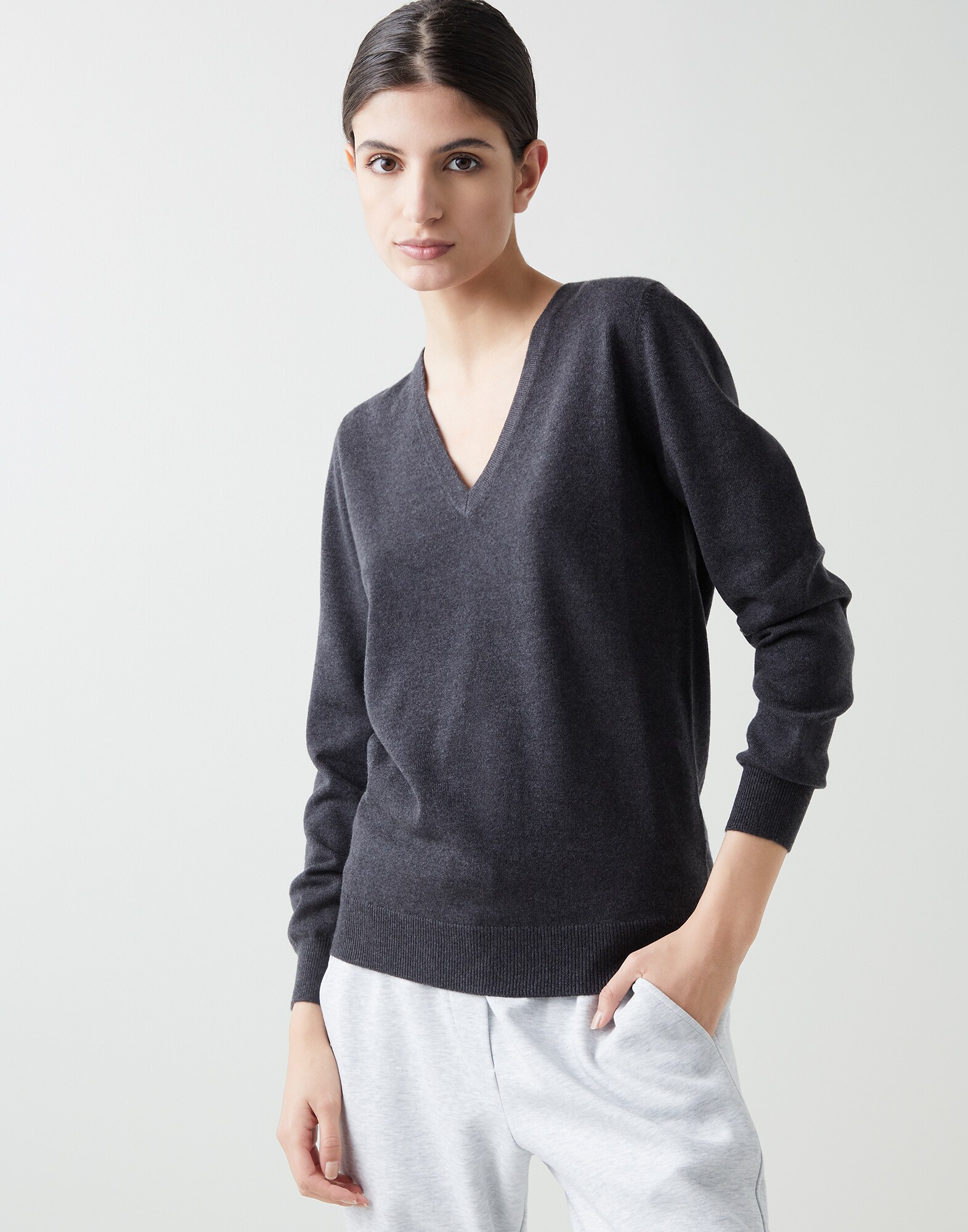 V-neck - Front view