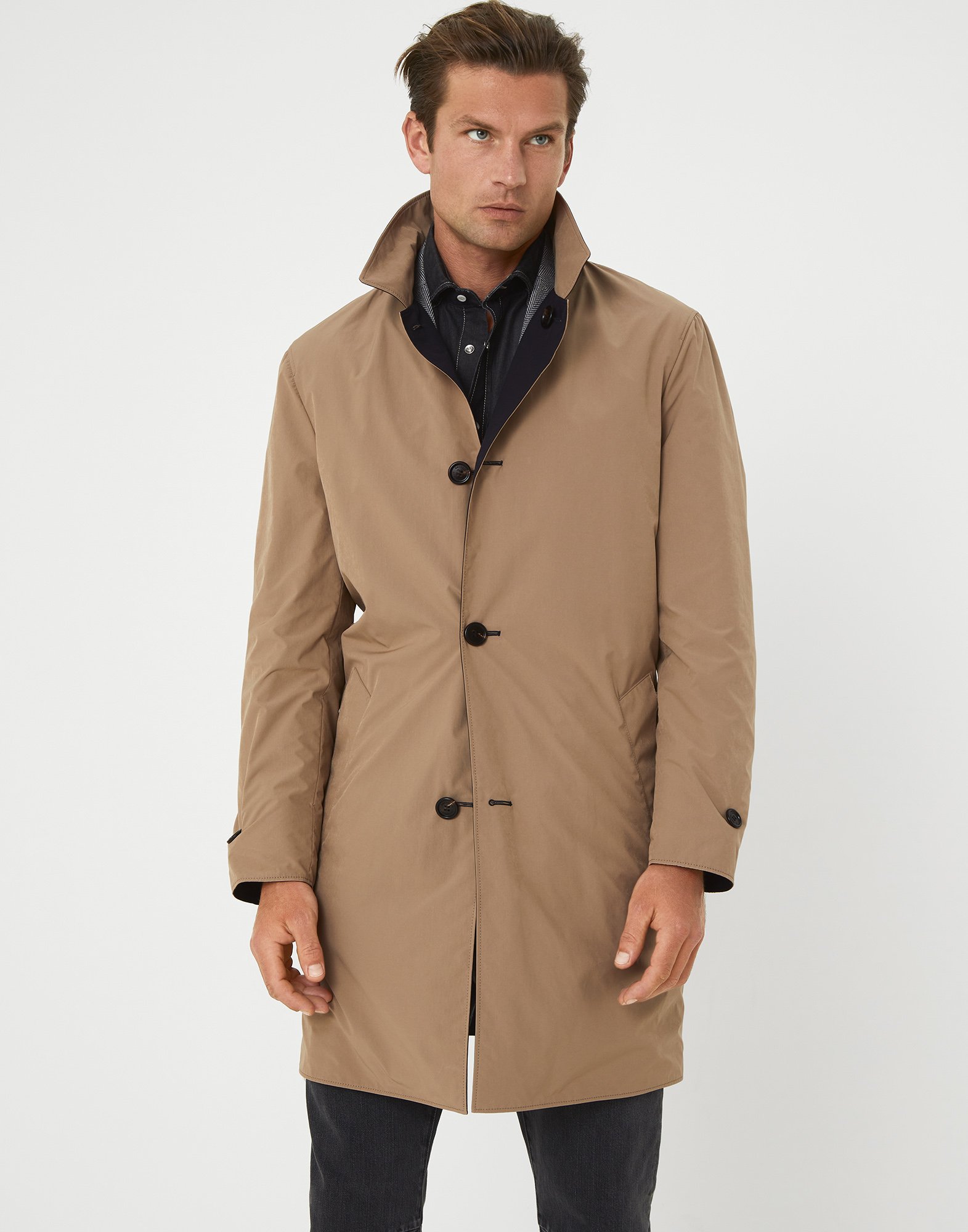 Outerwear - Vista frontal