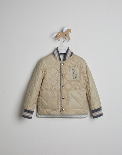 Outerwear - Vista frontal