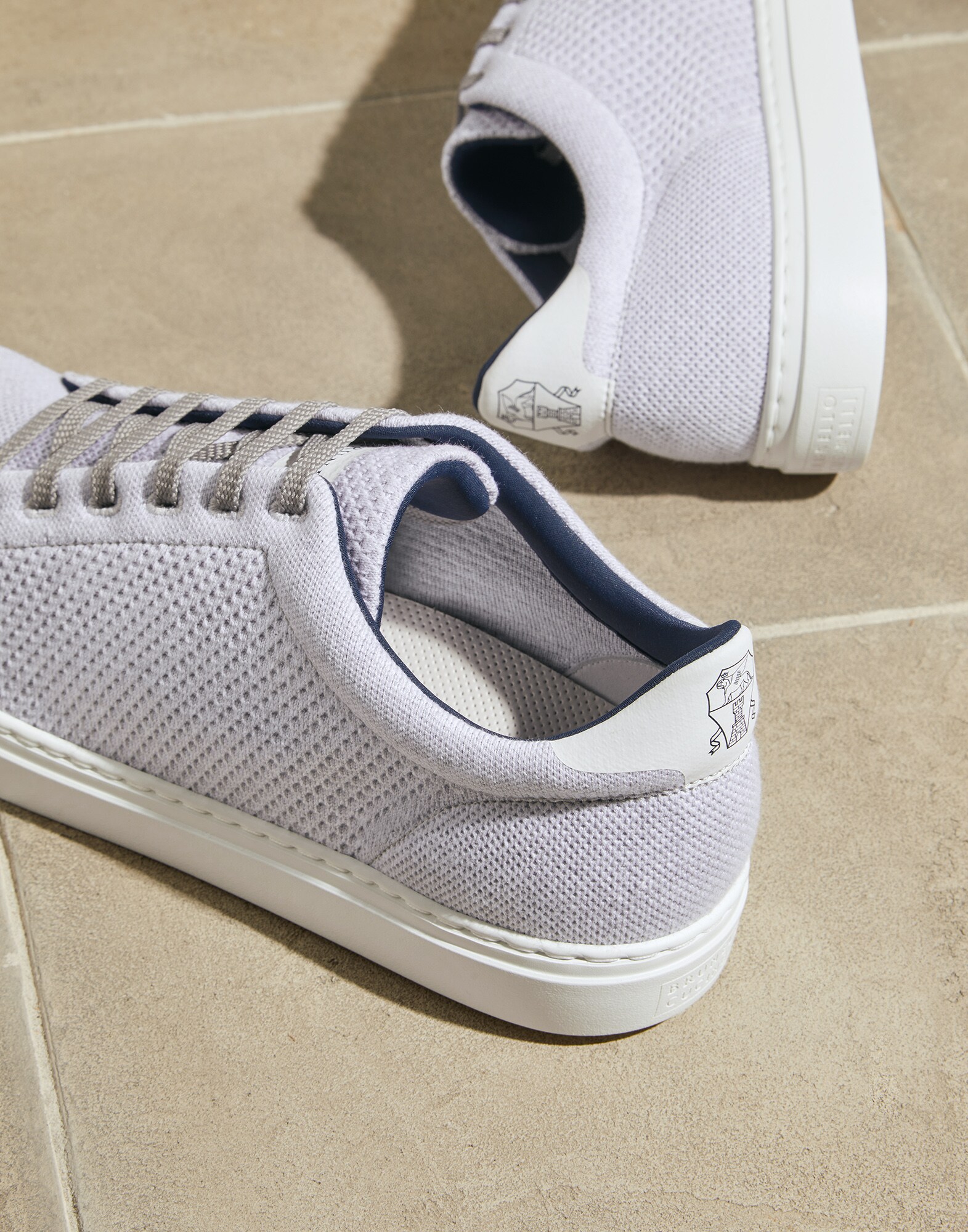 Sneakers - Detail view