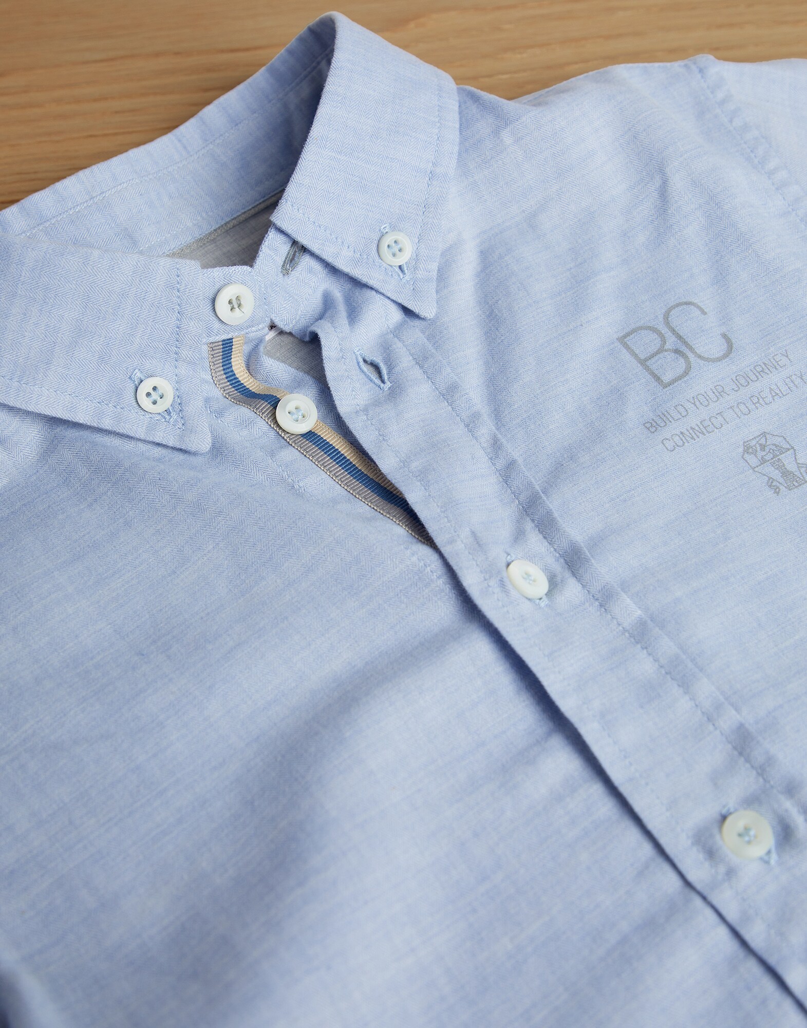 Shirt - Detail view
