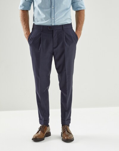 Pleated - Front view