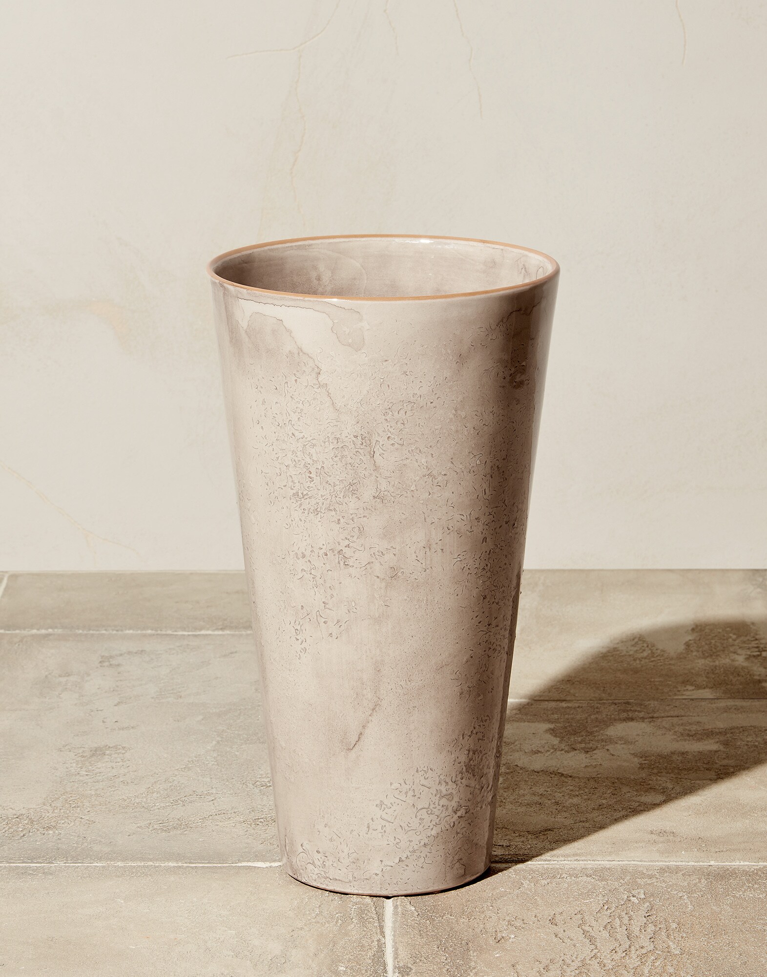 Vases - Front view