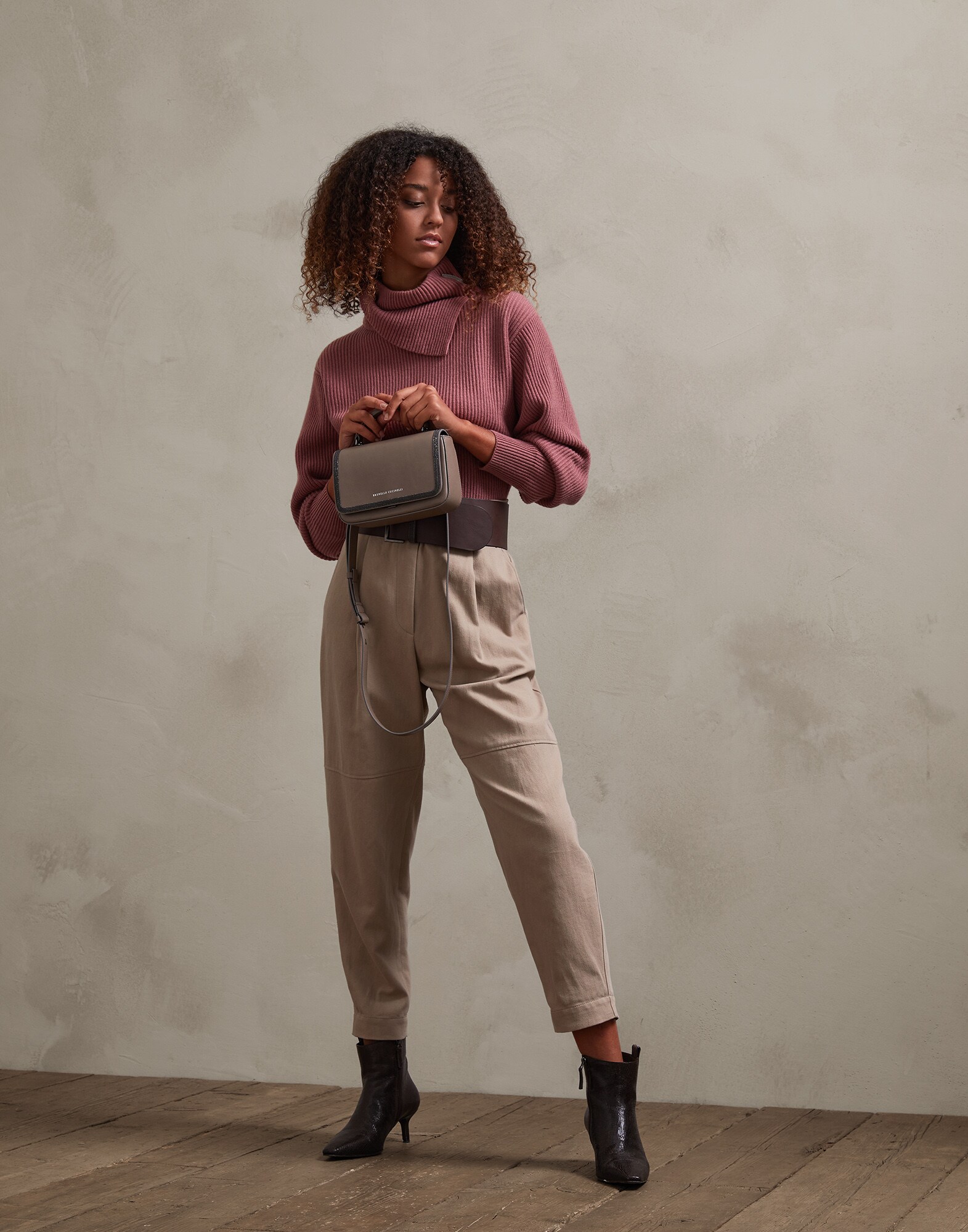 High Neck Sweater - Look