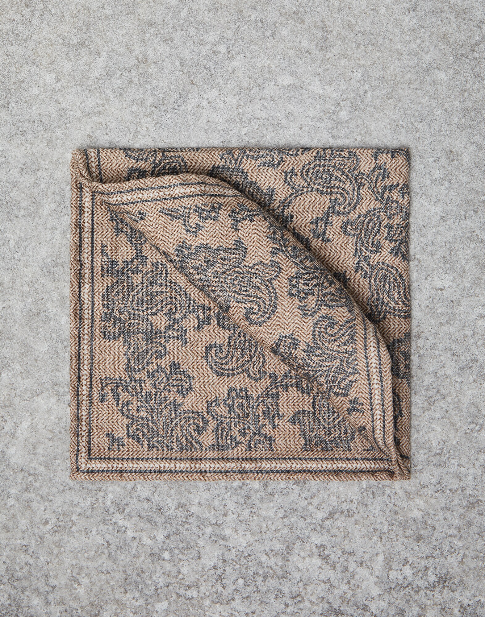 Silk pocket square
