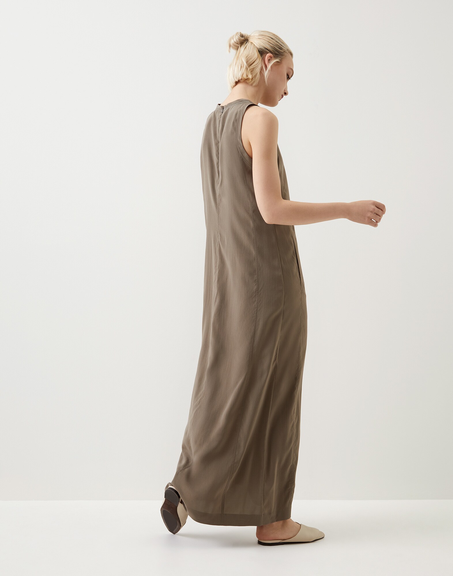 Gown - Back view