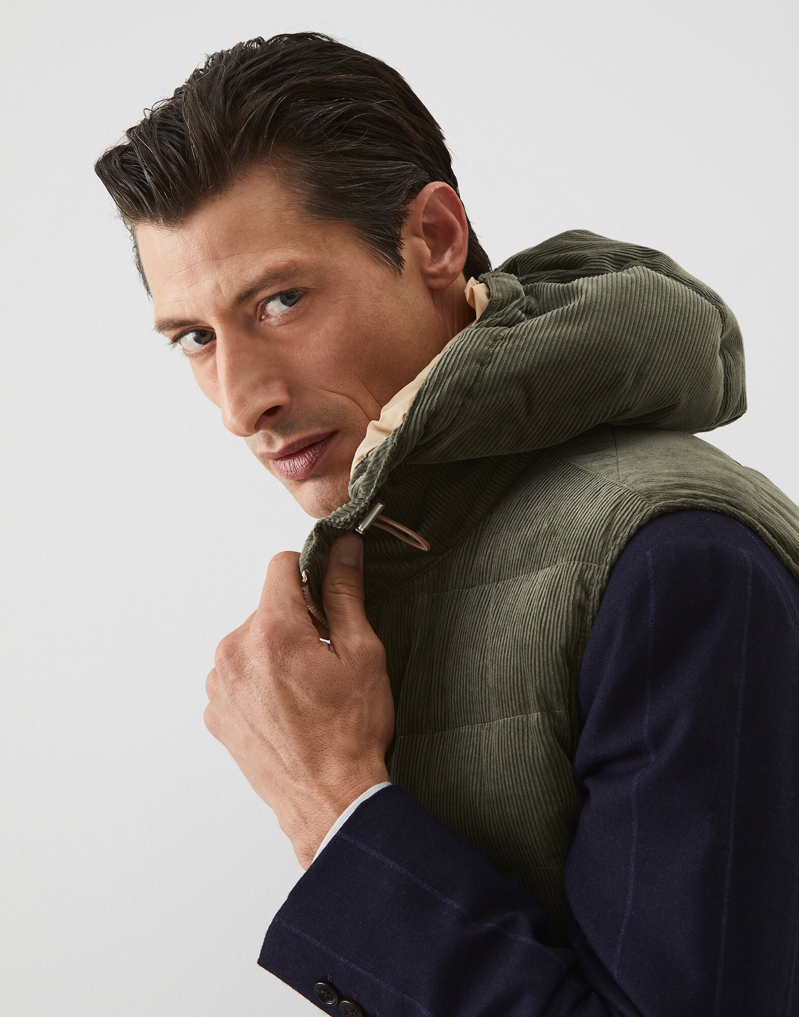 Down Sleeveless Jacket - Detail view