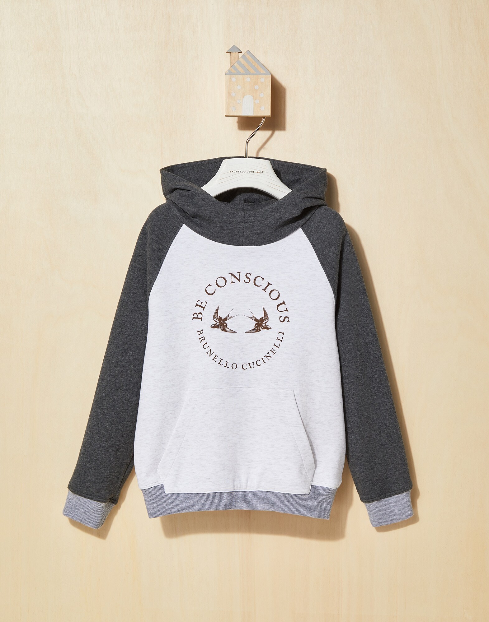 Topwear - Vista frontal