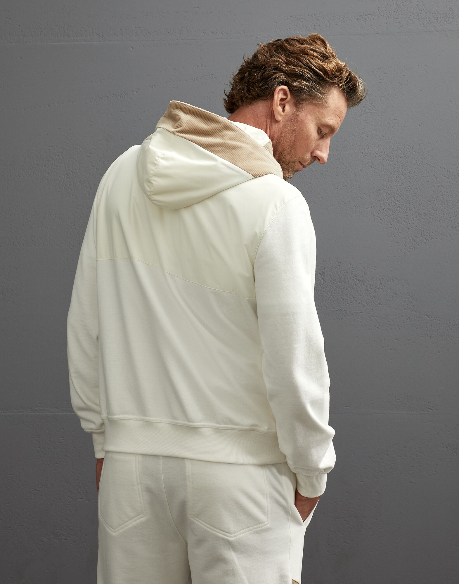 Sweatshirt - Back view