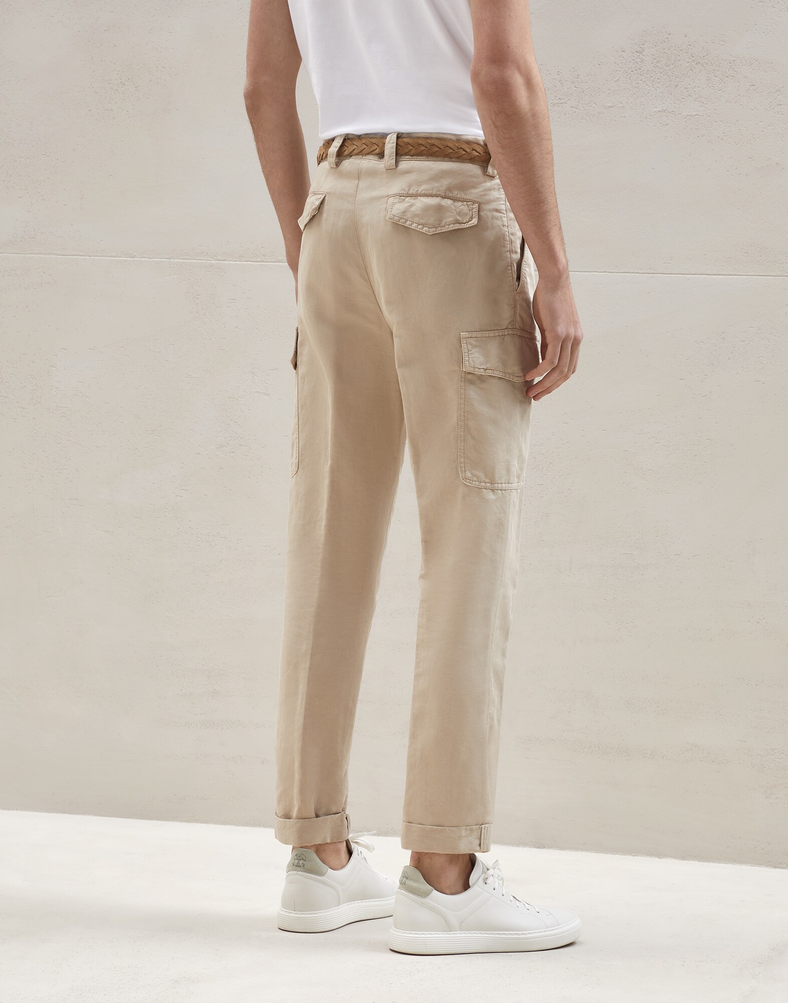 Leisure - Back view