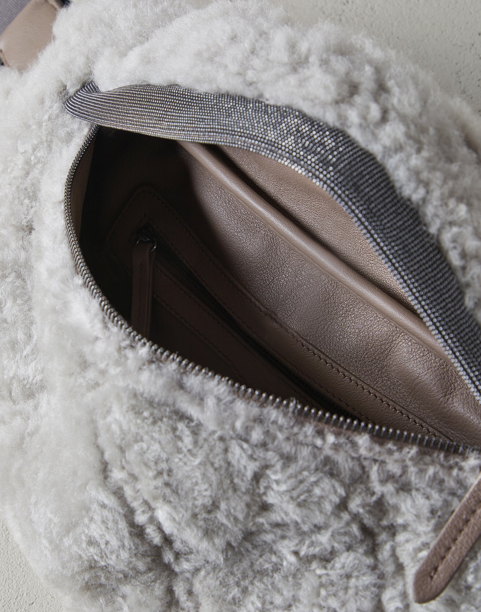 Crossbody Bag - Full look