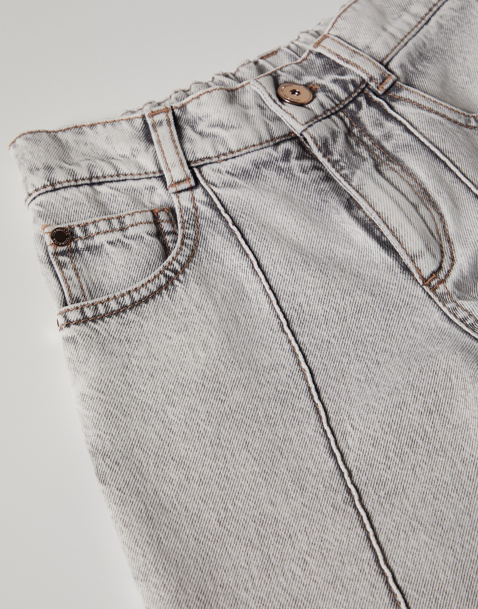 Denim Pants - Detail view