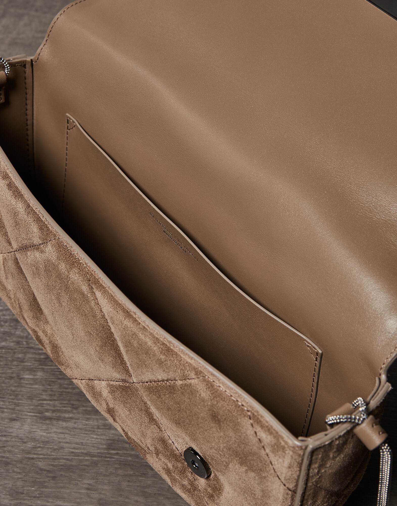 Crossbody Bag - Full look