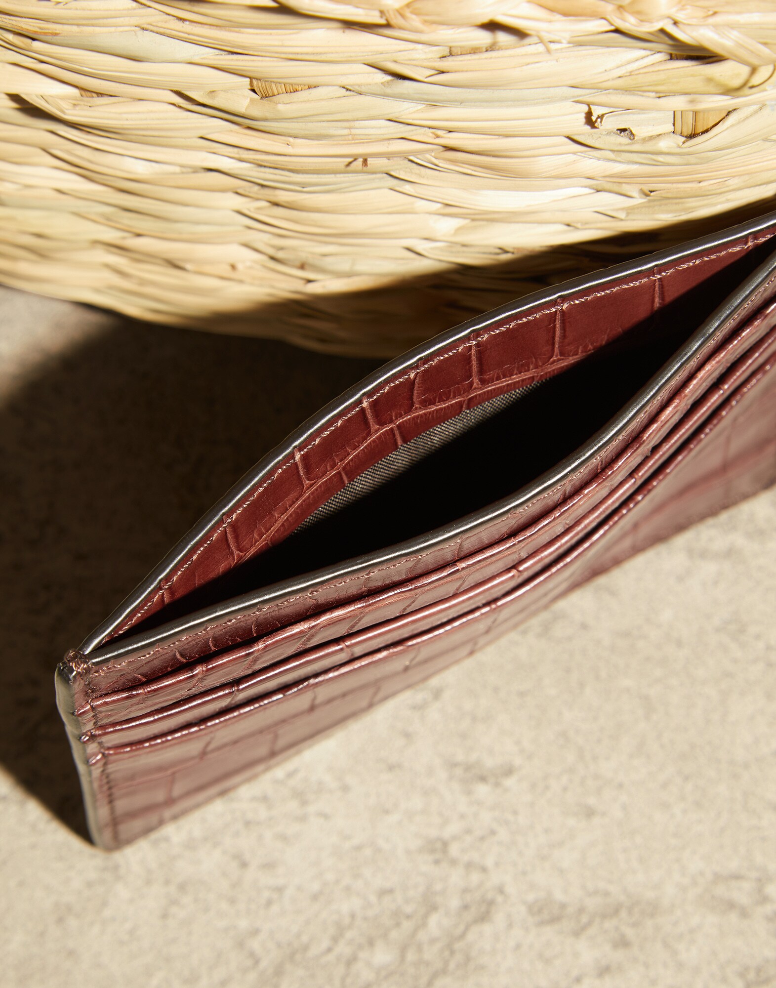 Card Holder - Detail view