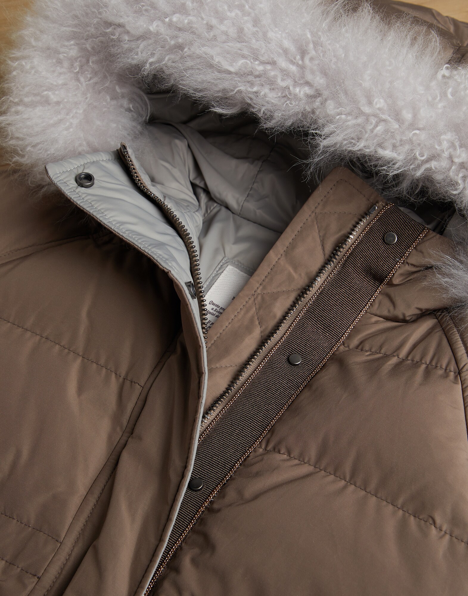 Down Jacket - Detail view