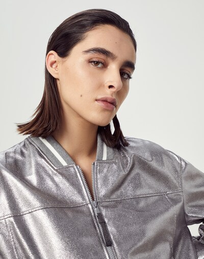Leather - Detail view