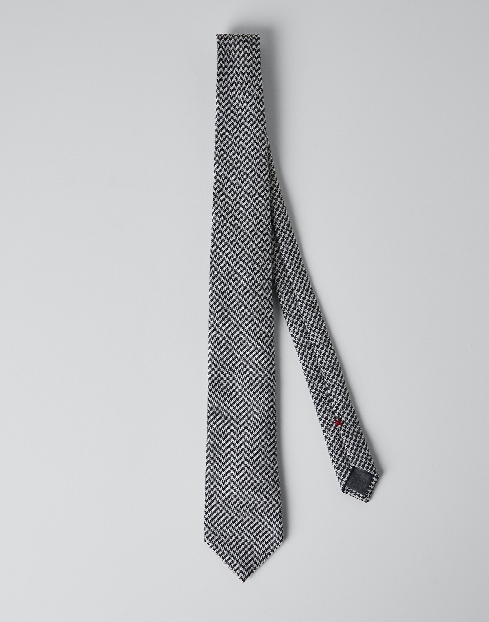 Wool and silk houndstooth tie