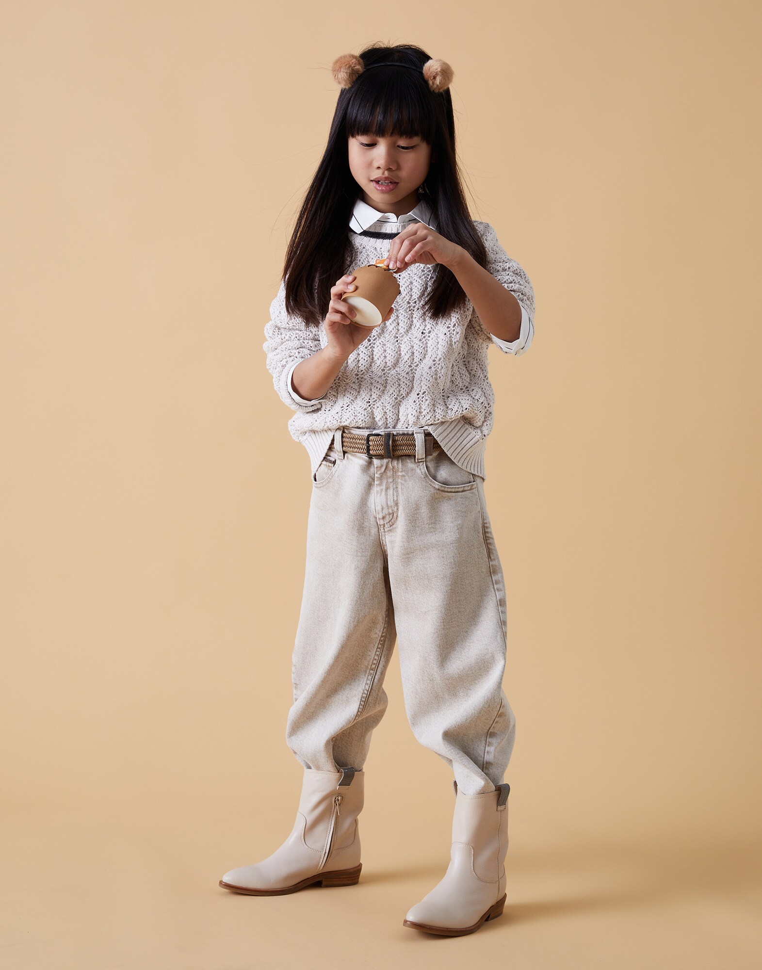211FOUTFIT59 image number 0