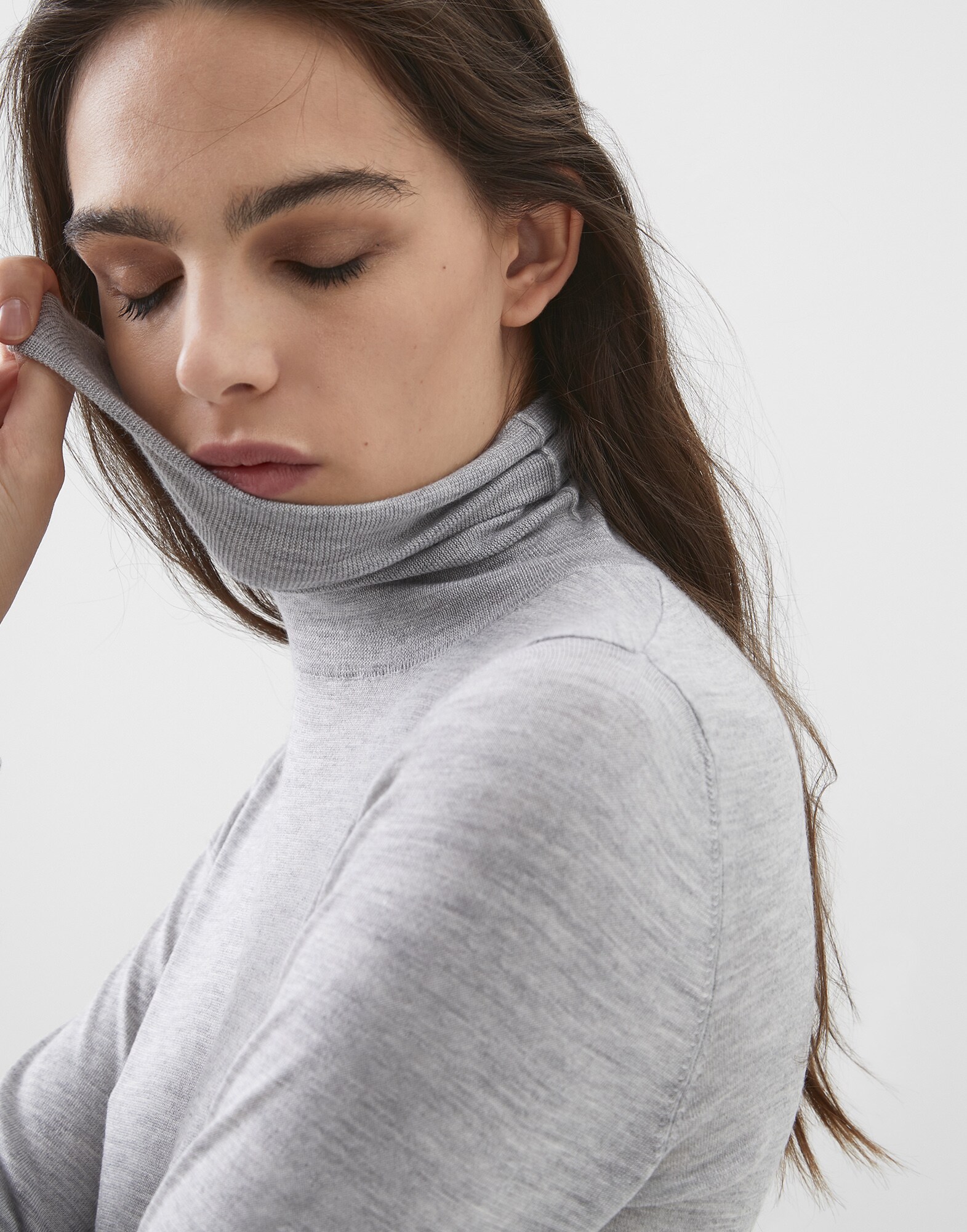 High Neck Sweater - Detail view