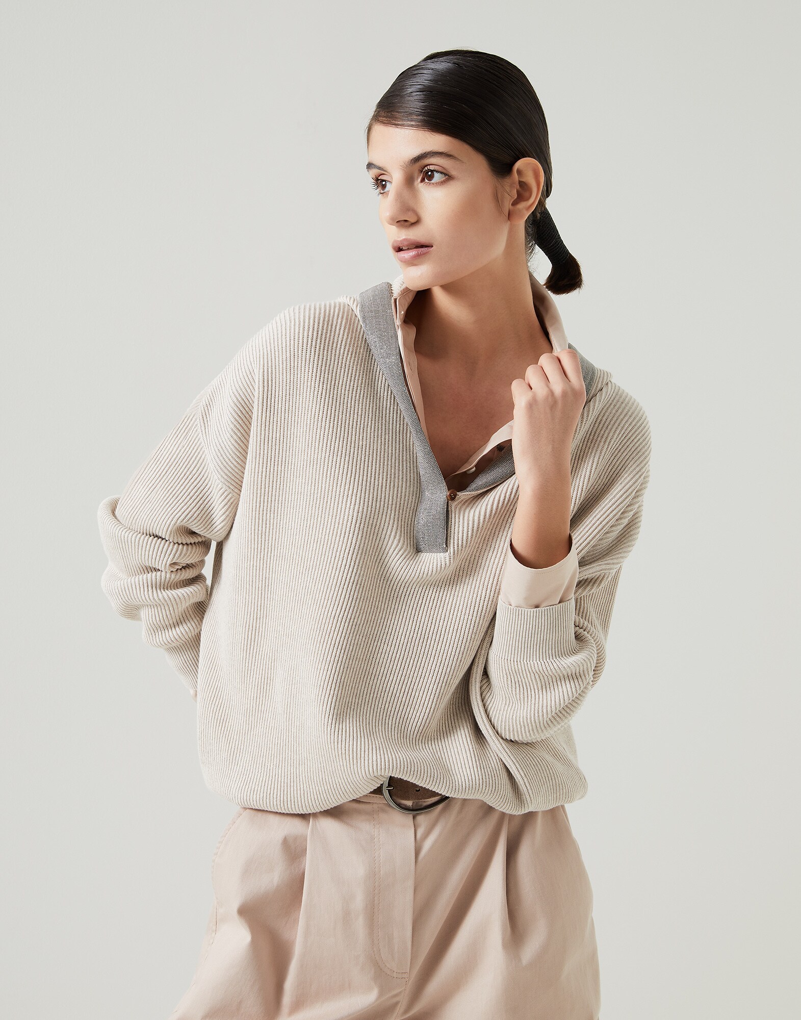 Pull avec Capuche - Vue frontale