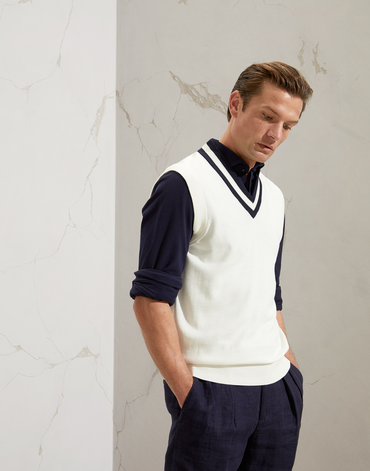 Pull Col V - Front