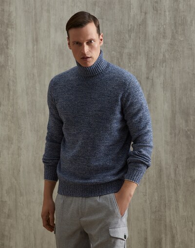 Turtleneck - Front view
