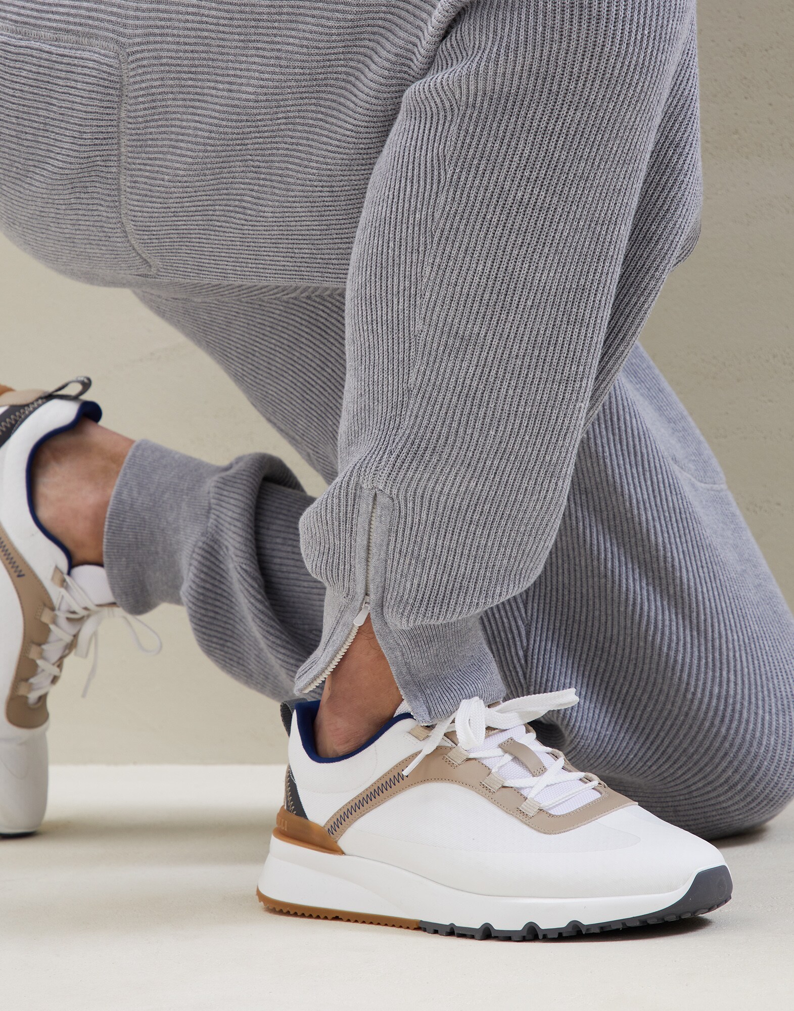 Sweatpants - Detail view