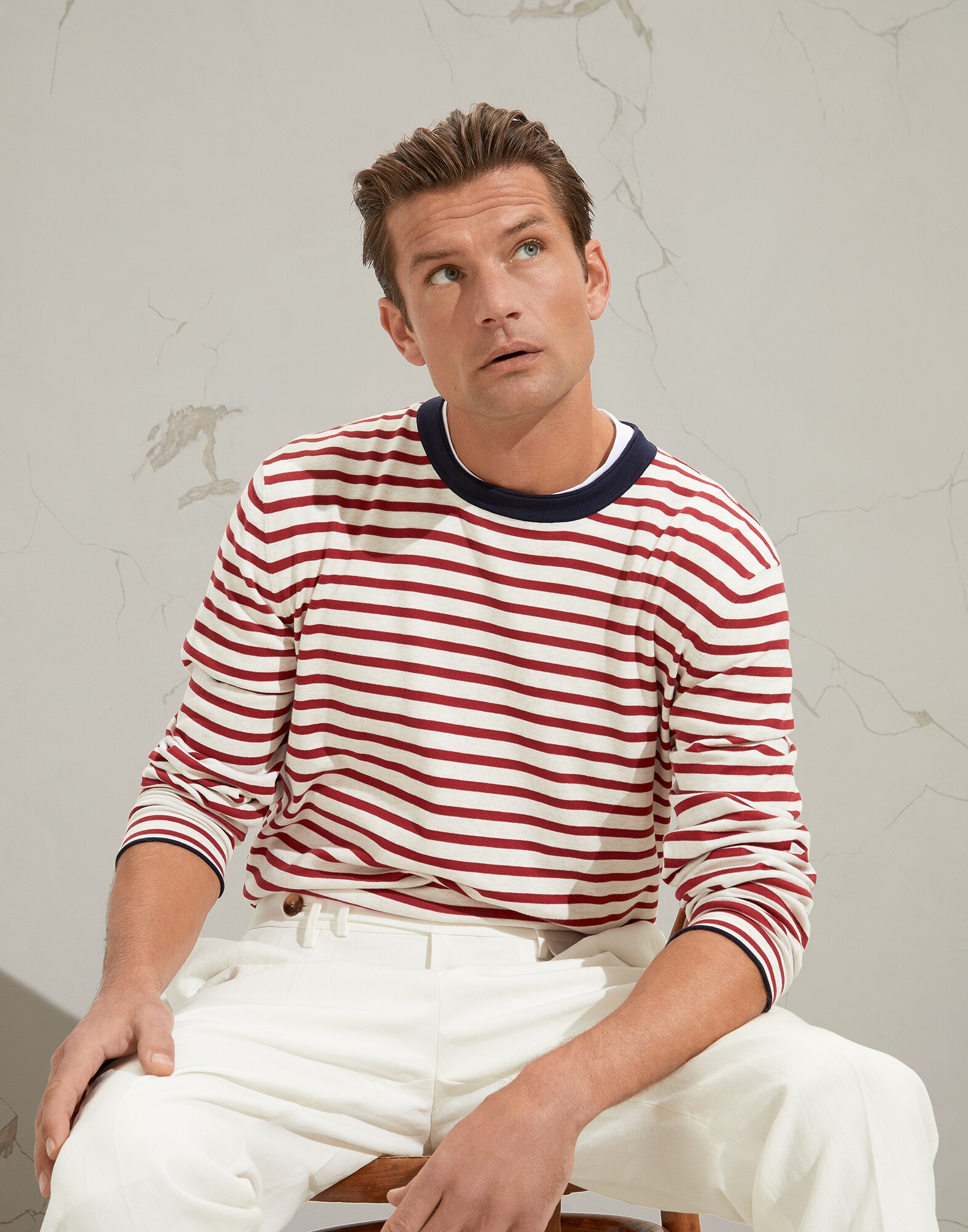 Crewneck - Editorial view