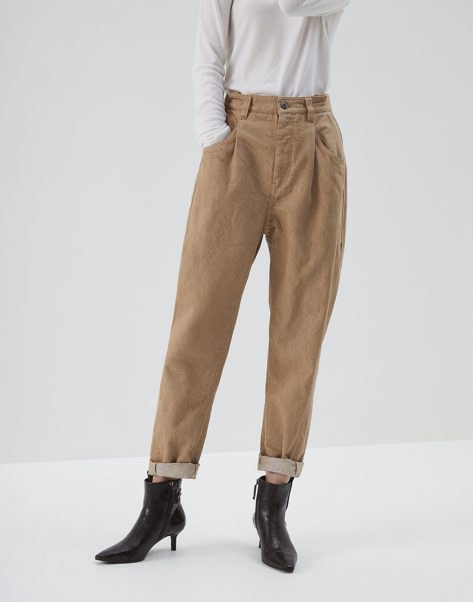 Baggy trousers