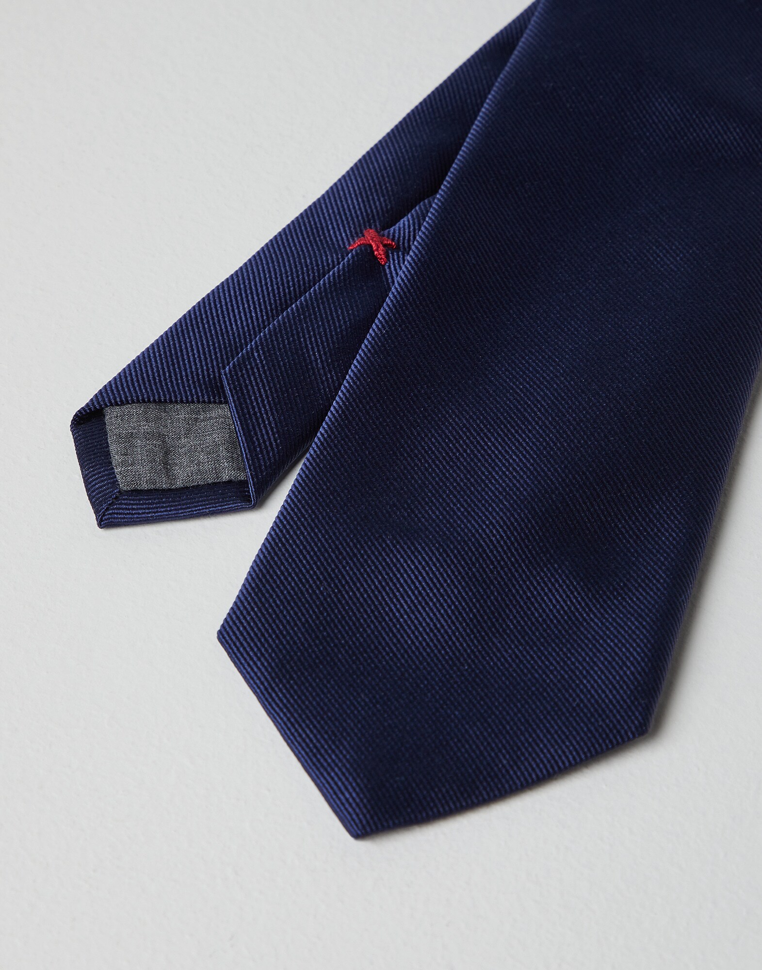 Tie - Detail view