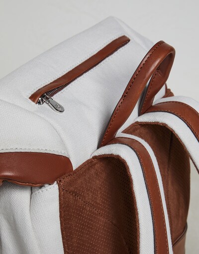 Backpack - Detail view