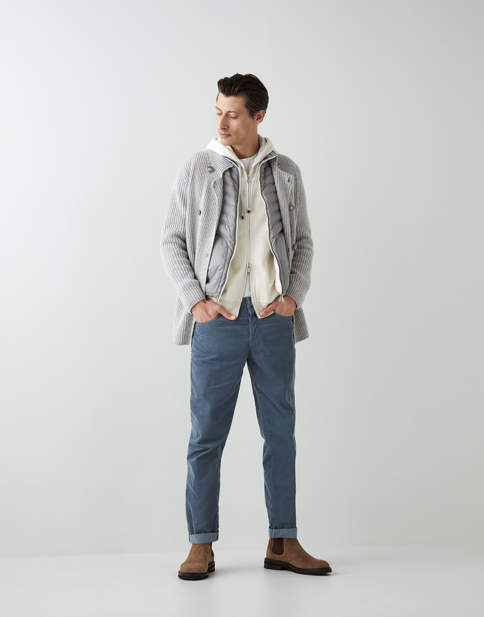 Italian - Vue tenue complète