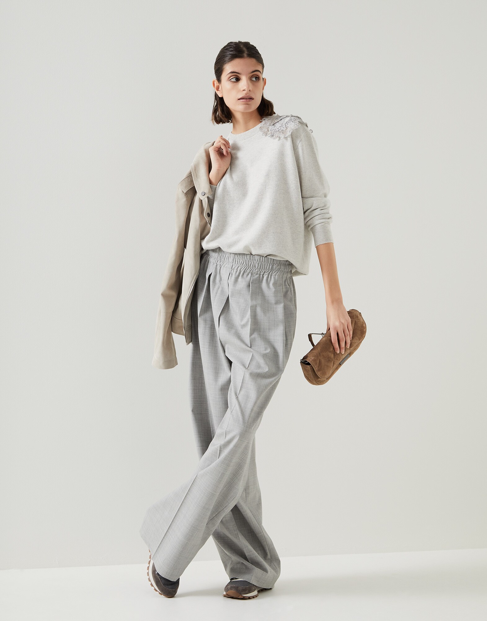 212WOUTFITEXTRAMAYC11 image number 0