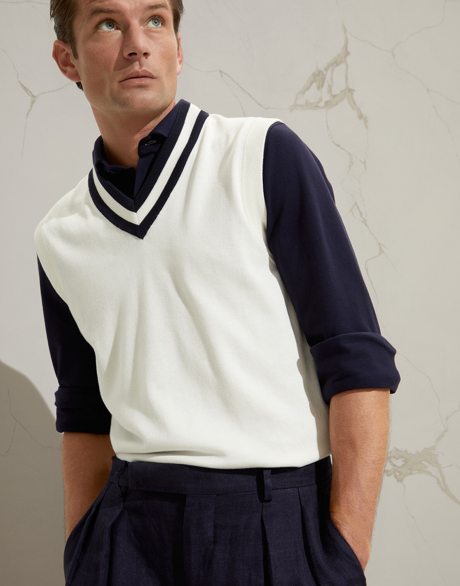 Pull Col V - Editorial