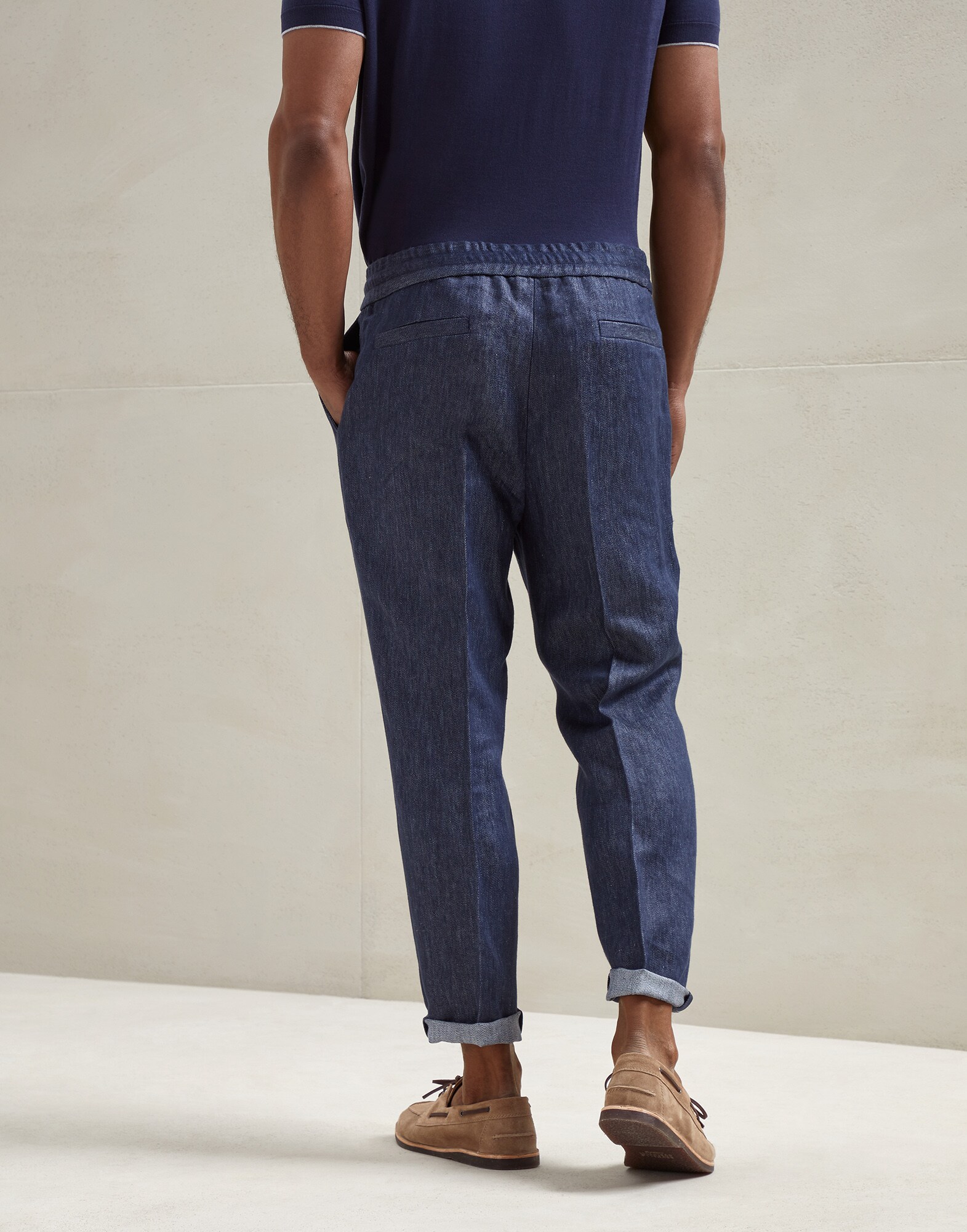 Leisure - Back view
