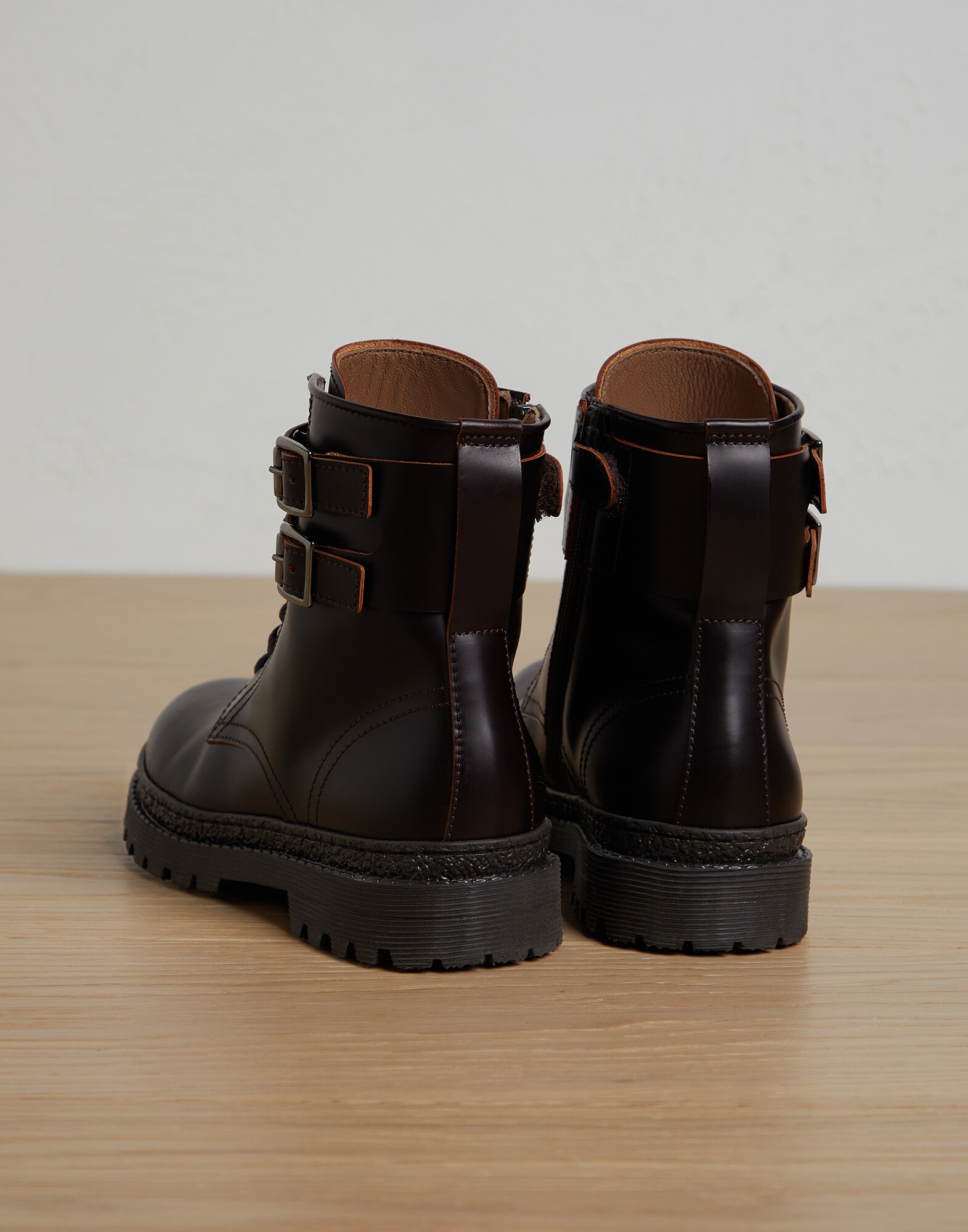Boots - Vista trasera