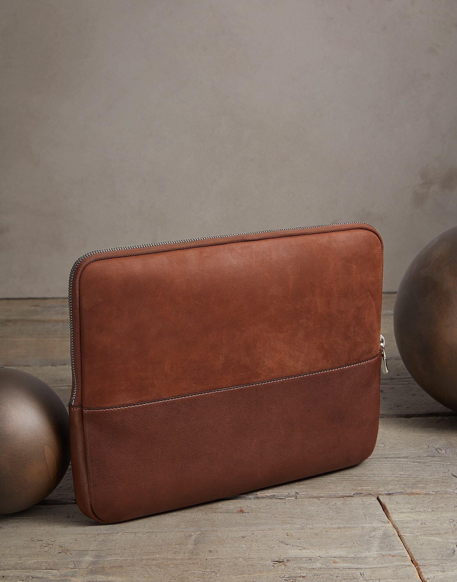 Document Holder Bark Man 1 - Brunello Cucinelli