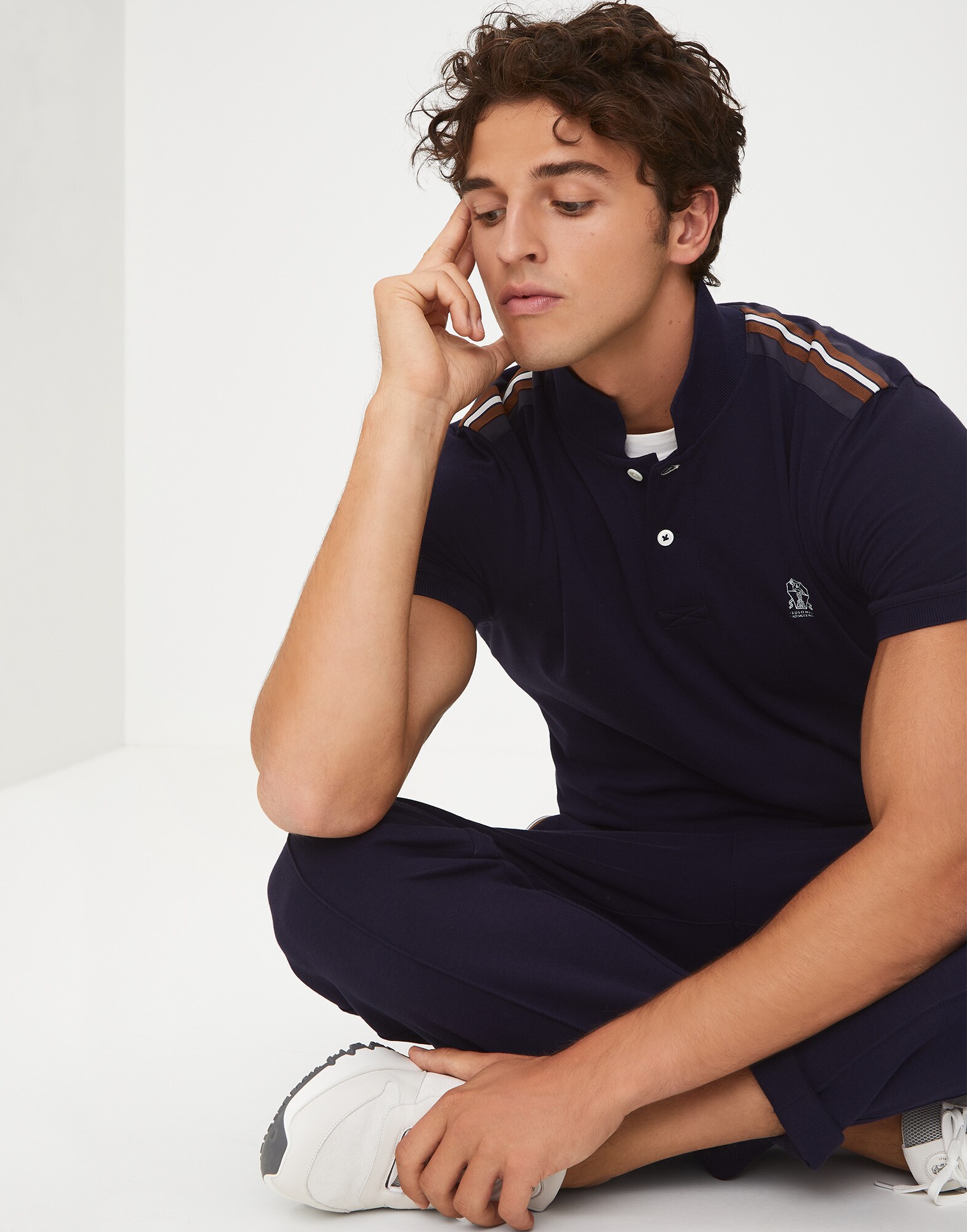 Polo - Editorial view
