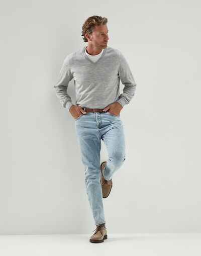 V-neck - Full look