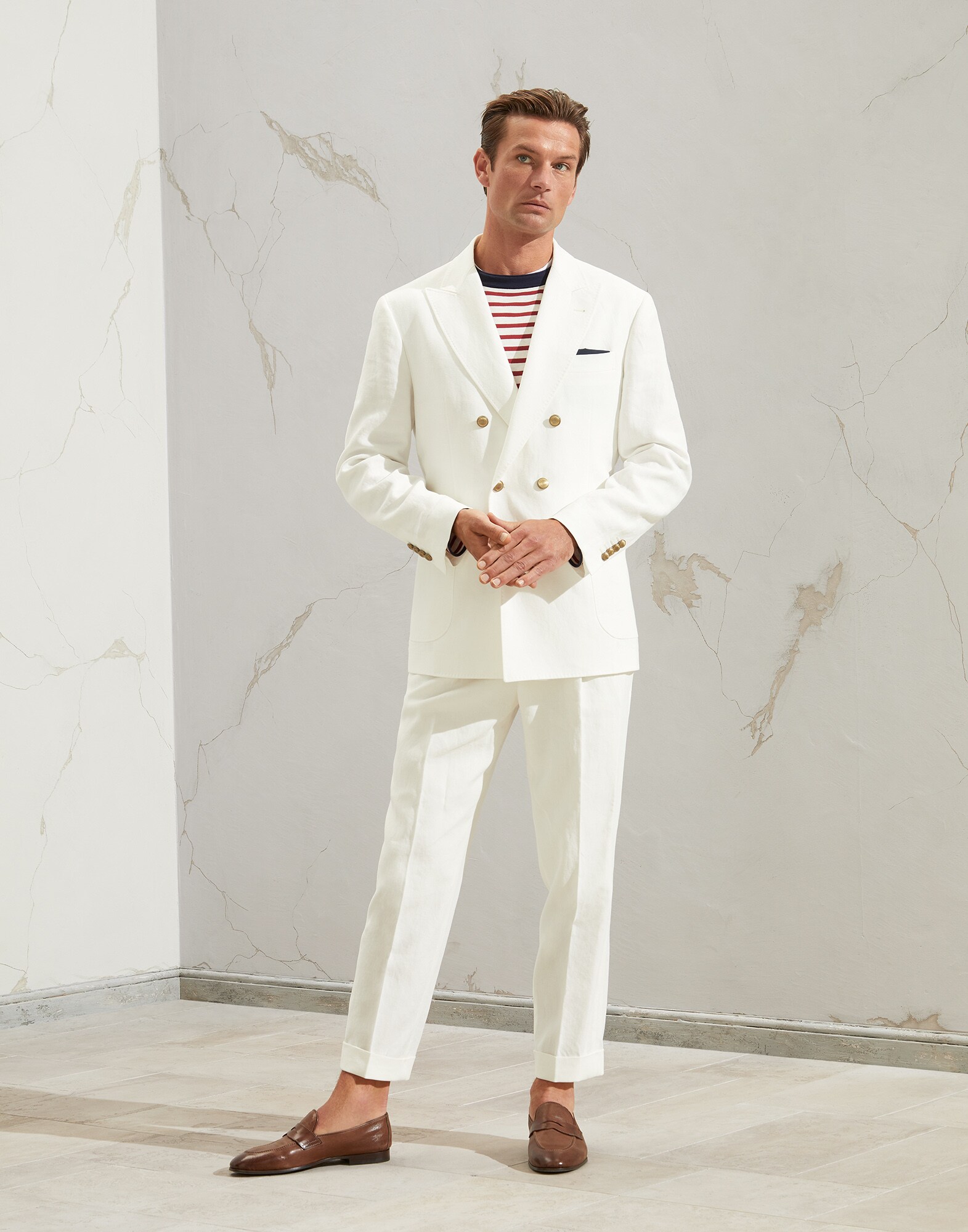 211MOUTFIT31 image number 0