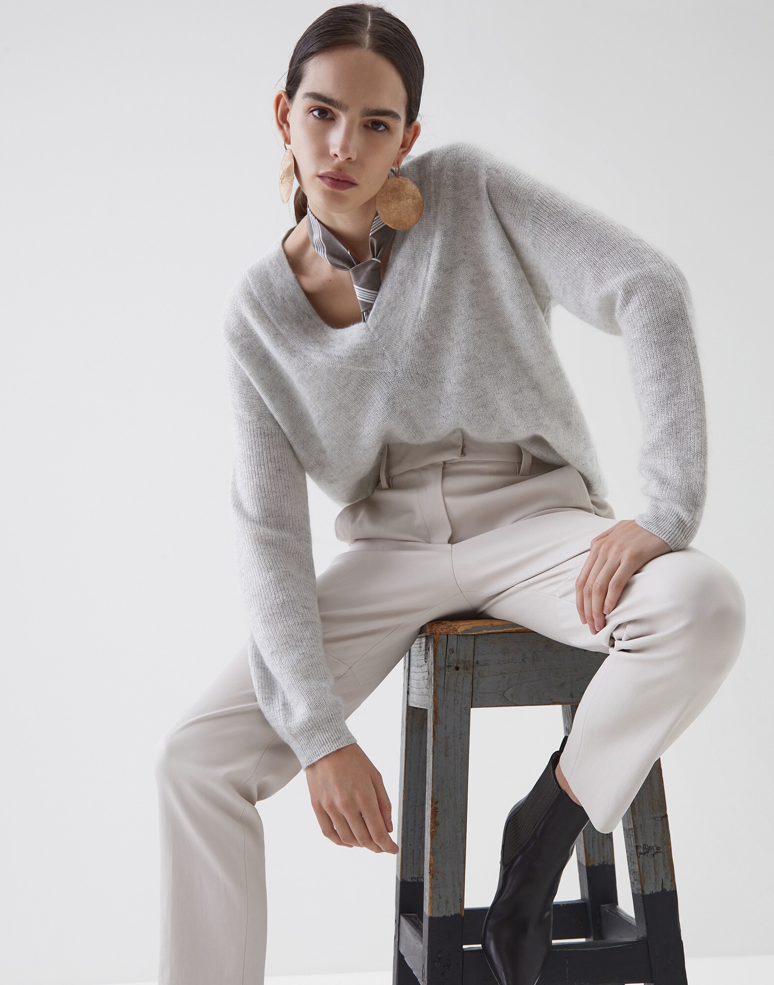Scoop Neck - Editorial view