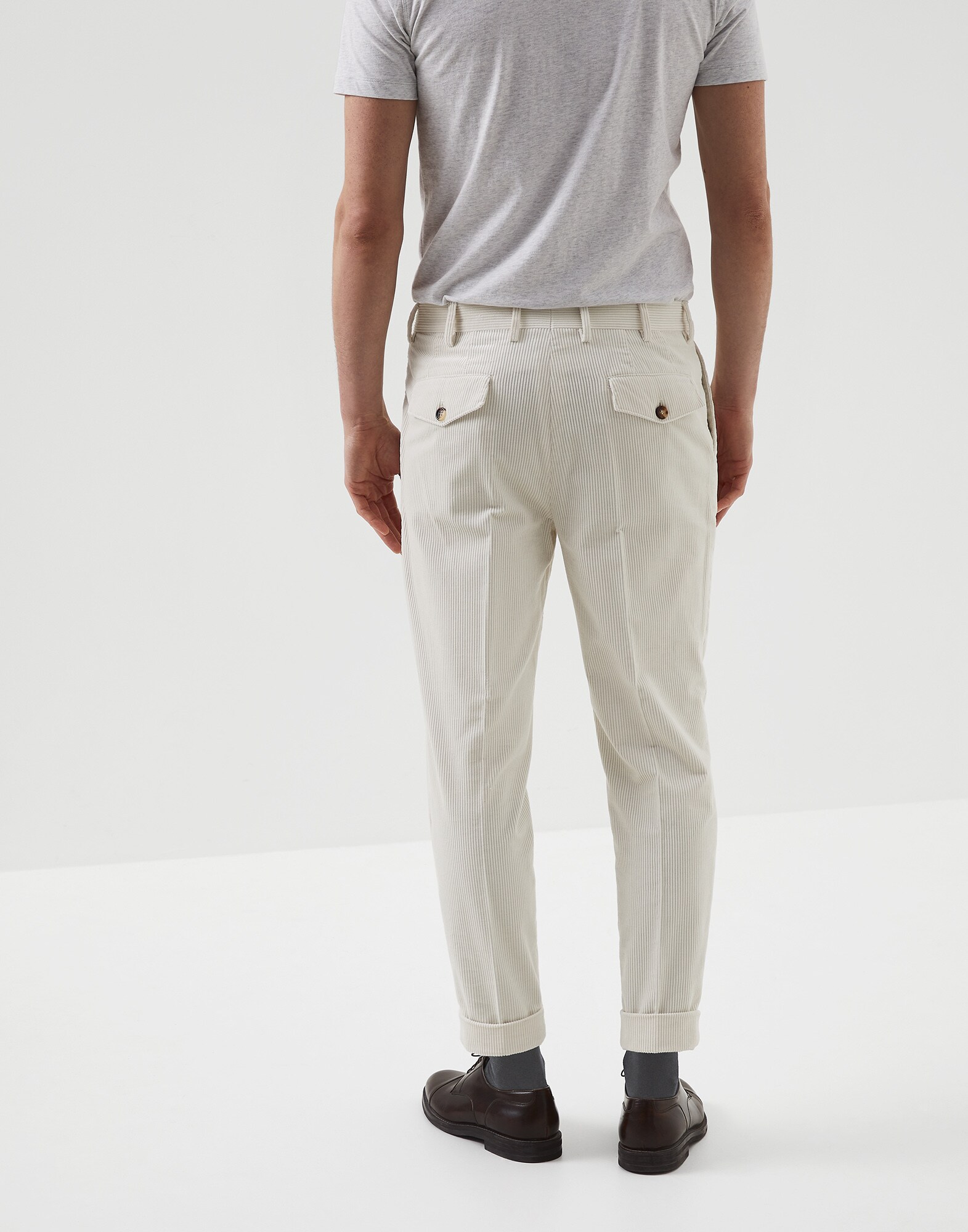 Leisure - Back view