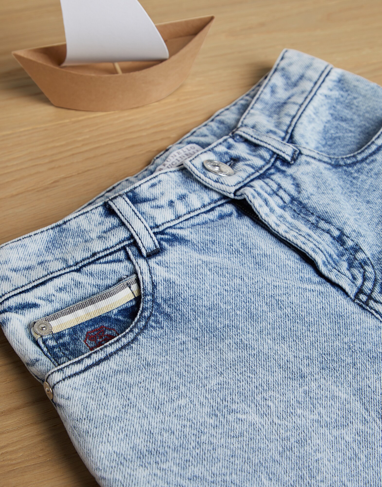 Pantalón de Denim - Vista de detalle