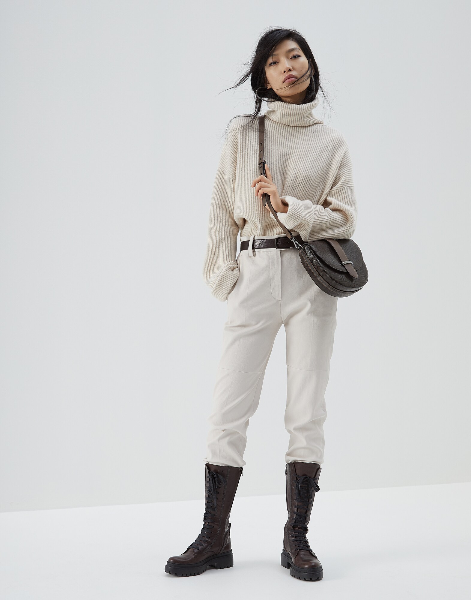 High Neck Sweater - Look