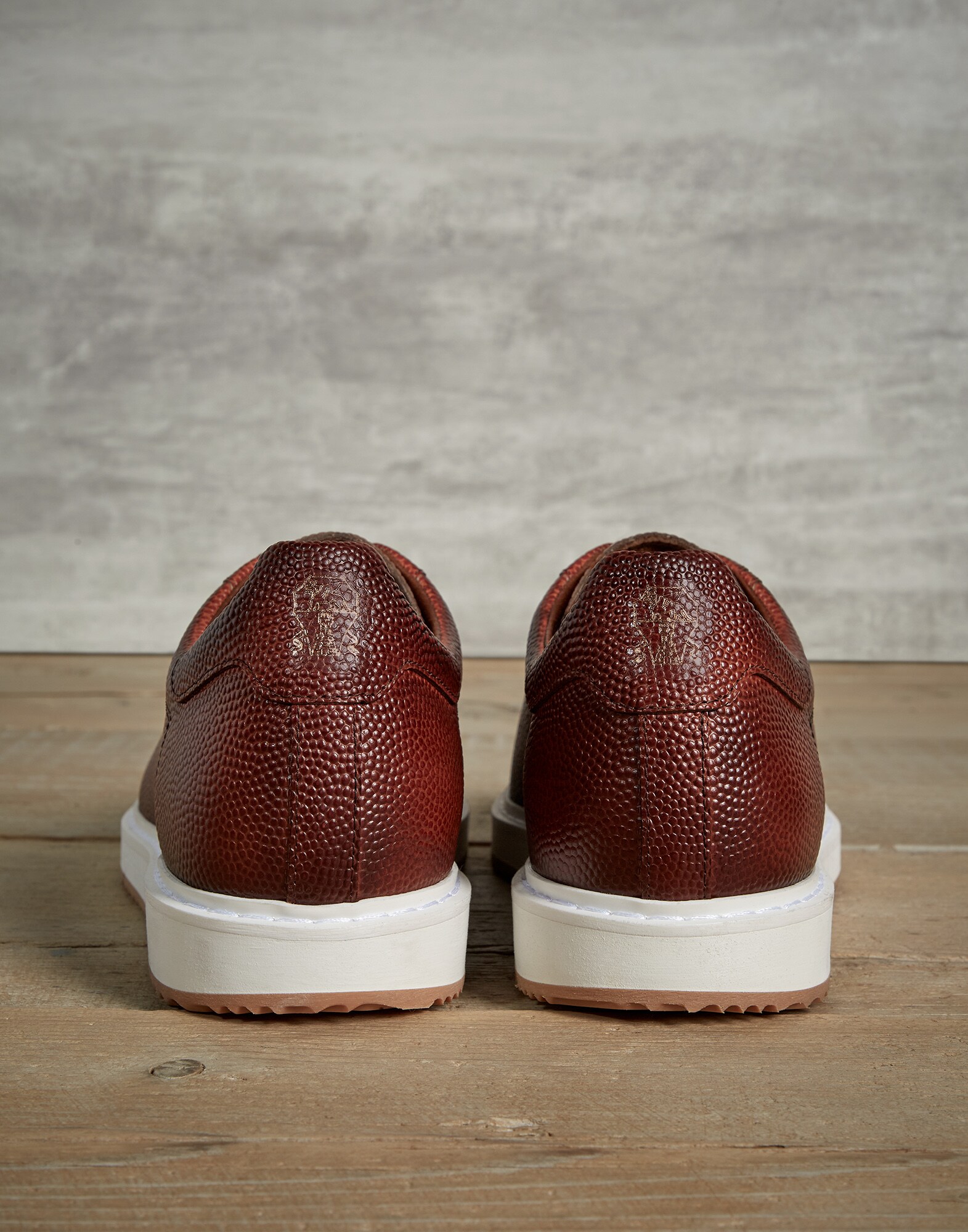 Sneakers - Back view